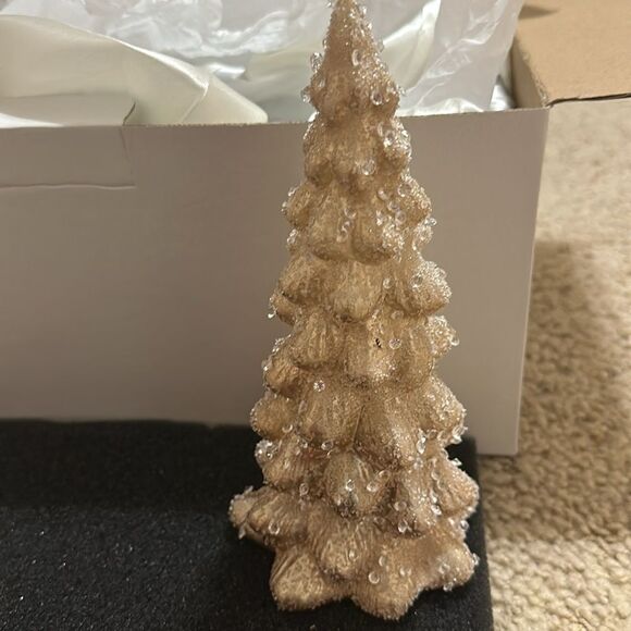 Frontgate Elegant Frosted Gold “Diamond” studded Holiday Tree Set - Picture 7 of 10